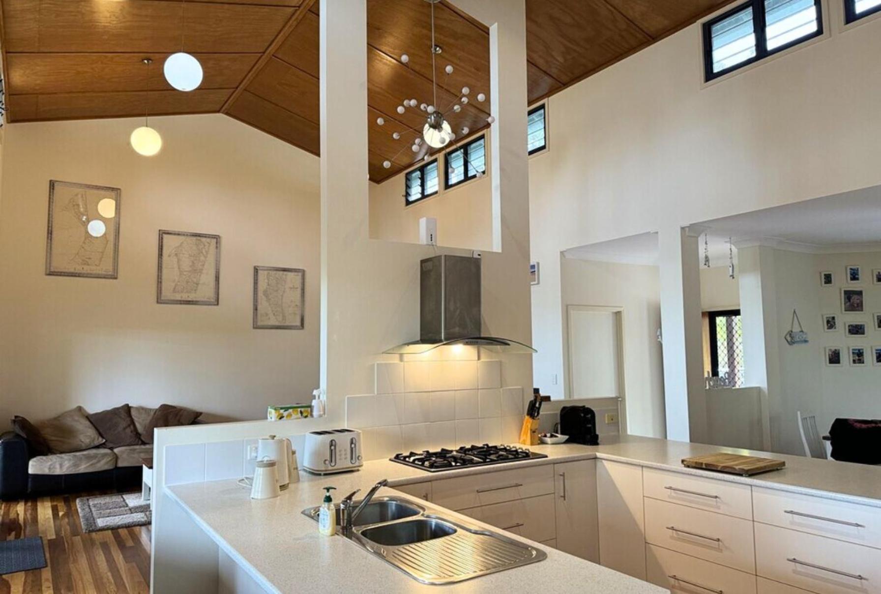 Our Beach House Kingfisherbay 弗雷泽岛 外观 照片